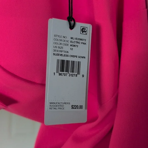 Liv Foster Sleeveless Crepe Gown - Picture 8 of 16